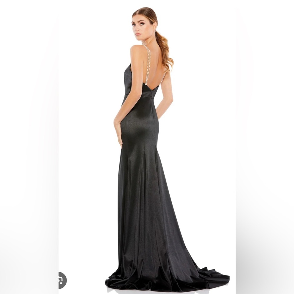 NWT- flawed Mac Duggal gown - Picture 3 of 6